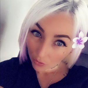 Meet your Posher, Mariea